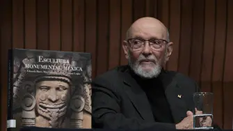 El arqueólogo Eduardo Matos Moctezuma hace un recorrido por la escultura prehispánica.