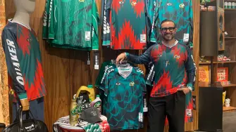Anuar Layon, diseñador.