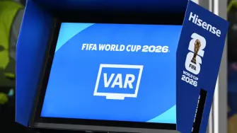 El camino de los campeones del mundo hasta semifinales se ha visto envuelto por teorías conspirativas en las redes sociales e internet que sostienen —sin pruebas— que han sido beneficiados.