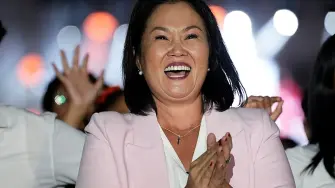 La derechista Keiko Fujimori planteó este miércoles una “reconciliación” entre las fuerzas políticas de Perú para dejar atrás una década de inestabilidad, en un acto para su acreditación como presidenta electa.