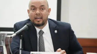 De forma provisional, el despacho de los asuntos laborales quedó a cargo de Mauricio Cortés, integrante del equipo técnico que operaba bajo la dirección de Solorio.