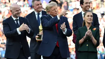 España conquistó el Mundial 2026 tras vencer 1-0 a Argentina. La ceremonia de premiación reunió a Donald Trump, Claudia Sheinbaum, Mark Carney, el rey Felipe VI y el presidente de la FIFA, Gianni Infantino.