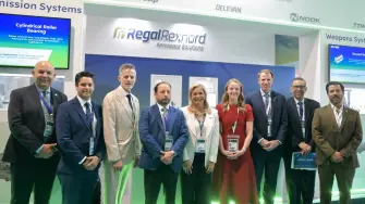 María Eugenia Campos Galván, gobernadora de Chihuahua y directivos de Regal Rexnord en la Feria Aeroespacial Farnborough 2026.