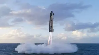 El megacohete Starship, desarrollado por SpaceX para viajar a la Luna y a Marte, realizó el viernes un vuelo de prueba exitoso, el primero desde la salida a bolsa de la compañía en junio.