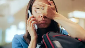 La ansiedad anticipatoria se activa cuando creemos que puede ocurrir algo negativo y no sabemos si podremos evitarlo.