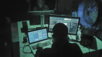 Cada filtración costó en promedio 82 millones de pesos a las empresas de América Latina, comprometió 40,300 registros y tardó 328 días en ser controlada.

Para más información del tema, visita: https://www.eleconomista.com.mx/tecnologia/ciberataques-impacto-financiero-82-millones-pesos-america-latina-20260729-825634.html

Twitter: https://twitter.com/eleconomista 
Sitio web: https://www.eleconomista.com.mx/ 
Facebook: https://www.facebook.com/ElEconomista.mx 
Instagram: https://www.instagram.com/eleconomistamx 

#ElEconomista #EETV #Tecnología