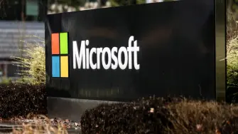 Los ingresos del negocio de computación en la nube ⁠Azure de la empresa tecnológica aumentaron un 43% en ⁠su cuarto trimestre fiscal, frente a la estimación consensuada de los analistas, que ‌se situaba en el 39.98%, según Visible Alpha.