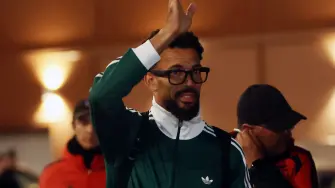 Vozinha, arquero y figura del sorprendente Cabo Verde en el Mundial 2026, llegó el domingo a Santiago para firmar por Colo Colo, el club más ganador de Chile y uno de los más tradicionales de Sudamérica.