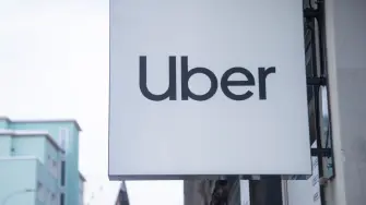 Uber invertirá en Galgo, una entidad crediticia latinoamericana especializada en la compra de motocicletas, en un momento en que el gigante del transporte compartido busca ampliar el acceso a vehículos para conductores y repartidores, anunciaron ambas empresas el miércoles.