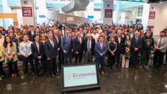 Andrey Zarur, fundador y director general de GreenLight Biosciences, informó que su empresa comenzará a producir dos tipos de biofungicidas y que planea desarrollar decenas más. Comenzará para cultivos de aguacate, fresa, uva y pepino y luego para maíz y algodón, entre otros.