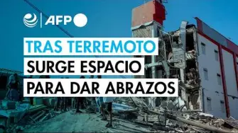 Los damnificados del terremoto que sacudió Colombia esta semana requieren de múltiples ayudas, desde medicinas hasta techo y alimentos, pero en medio de las graves necesidades una iniciativa brinda abrazos, un soporte emocional que da esperanza. 

¡Síguenos en nuestras redes sociales para mantenerte informado! 

Twitter: https://twitter.com/eleconomista 
Facebook: https://www.facebook.com/ElEconomista.mx 
Instagram: https://www.instagram.com/eleconomistamx 
LinkedIn: https://www.linkedin.com/company/el-economista/ 

#ElEconomista #EETV