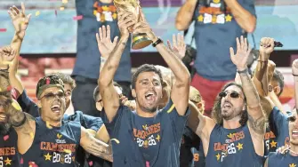 El Balón de Oro 2024 y capitán de la España campeona del mundo llegaría al conjunto catalán por cerca de 75 millones de euros, tras siete años en el Manchester City.