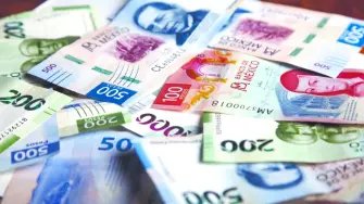 El peso registró su mejor cierre desde mayo de 2024, ante un debilitamiento del dólar tras un anuncio del Departamento del Tesoro estadounidense.