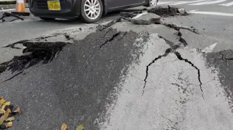 Desperfectos causados por un terremoto de magnitud 7.1 en Hikawa, Kumamoto, Japón, a finales de julio de 2026. Arafatmyt/Shutterstock