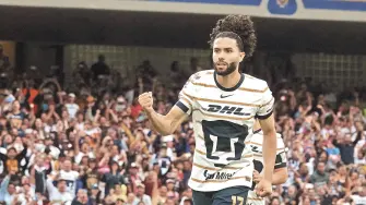 César Huerta, futbolista.