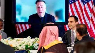 El empresario Elon Musk afirmó que la inteligencia artificial aumentará el tamaño de la economía mundial en un 20-30%, o aproximadamente entre 20 y 30 billones de dólares al año.