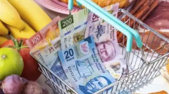 La inflación a los consumidores se volvió a acelerar en agosto pasado, luego de que los precios de los servicios continuaran presionando a los bolsillos de las y los mexicanos, de acuerdo con la información del Inegi.
Para más información del tema, visita: https://www.eleconomista.com.mx/economia/inflacion-mexico-acelero-ligeramente-agosto-3-26-anual-presion-servicios-20260909-832626.html

¡Síguenos en nuestras redes sociales para mantenerte informado! 

Twitter: https://twitter.com/eleconomista 
Sitio web: https://www.eleconomista.com.mx/ 
Facebook: https://www.facebook.com/ElEconomista.mx 
Instagram: https://www.instagram.com/eleconomistamx 

#ElEconomista #EETV #Economía