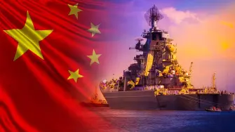 ¿Cómo funciona la estrategia “guerra de zona gris” con la que China se expande en el Pacífico? China está intensificando su presencia en el mar de China Meridional y más allá. Sus guardacostas ya desafían a otros países incluso al este de Taiwán. ¿Hay alguien capaz de detener a Pekín?