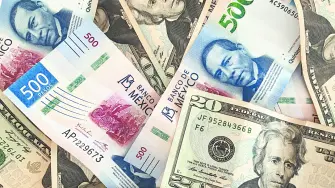 El peso pierde terreno ante un avance del dólar, presionado por las expectativas de que el banco central mantendría sin cambios su tasa de interés el jueves.

Para más información del tema, visita: https://www.eleconomista.com.mx/mercados/precio-dolar-hoy-22-septiembre-2026-cuanto-cotiza-20260922-834701.html

¡Síguenos en nuestras redes sociales para mantenerte informado! 

Twitter: https://twitter.com/eleconomista 
Sitio web: https://www.eleconomista.com.mx/ 
Facebook: https://www.facebook.com/ElEconomista.mx 
Instagram: https://www.instagram.com/eleconomistamx 

#ElEconomista #EETV #Mercados