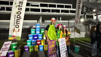 Centros de recolección de residuos para composta fueron instalados en el estadio GNP. Foto: Cortesía