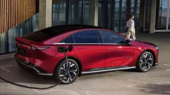 Mazda busca ampliar su gama eléctrica con tecnología de Changan