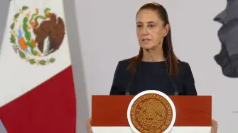 Tras el ataque en una secundaria de Torreón, Sheinbaum y Harfuch alistan medidas para detectar violencia digital y prevenir riesgos en escuelas.