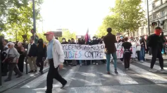 El presidente estadounidense, Donald Trump, culpó el martes de los disturbios en Francia al "islam que quiere apoderarse" del país y a la "inmigración masiva fuera de control".

¡Síguenos en nuestras redes sociales para mantenerte informado! 

Twitter: https://twitter.com/eleconomista 
Sitio web: https://www.eleconomista.com.mx/ 
Facebook: https://www.facebook.com/ElEconomista.mx 
Instagram: https://www.instagram.com/eleconomistamx 

#ElEconomista #EETV #AFP