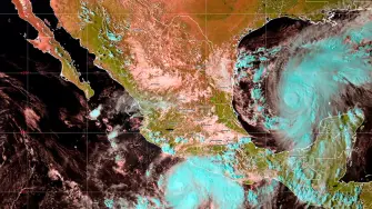 El Servicio Meteorológico Nacional pronostica que la nueva tormenta tropical se acerque más a las costas del territorio mexicano y el fin de semana llegue a tocar tierra en Jalisco ya como huracán con categoría 3 en la escala Saffir-Simpson.