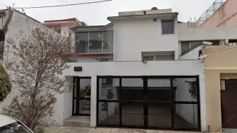Dulce García murió tras someterse a una liposucción en un inmueble de la colonia Del Valle, señalado como una clínica clandestina. El caso abre preguntas sobre las condiciones en las que operan estos establecimientos y la vigilancia de los servicios de cirugía estética.