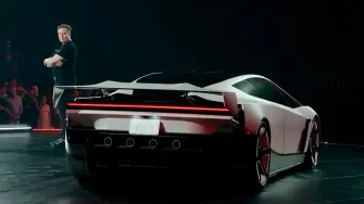 Elon Musk presenta el Tesla Roadster, un auto "volador".