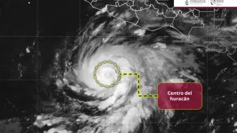 El huracán Vance alcanzó la categoría 1 en el Pacífico mexicano y podría intensificarse a categoría 3 durante la mañana del sábado, mientras se desplaza frente a las costas del occidente del país.