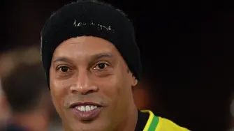 El exfutbolista brasileño, campeón del mundo en 2002, tiene previsto disputar el derbi contra el Forlì el 15 de noviembre, con la camiseta del Rávena de la Serie C italiana
