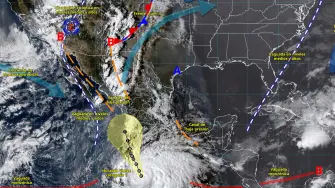 Imagen satelital de los ciclones que afectan a México durante el penúltimo fin de semana de octubre.