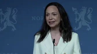 La líder opositora y premio Nobel de la Paz, María Corina Machado regresó a Venezuela, confirmó la propia dirigente el domingo tras casi un año de exilio.
