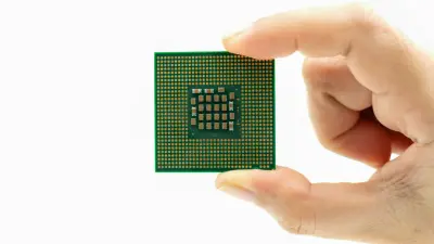 Malasia restringió este lunes la exportación y el tránsito de los chips de Inteligencia Artificial (IA) fabricados en Estados Unidos, con el objetivo de frenar el comercio ilegal, incluidas transacciones destinadas a países como China.

Para más información del tema, visita: https://www.eleconomista.com.mx/empresas/malasia-restringe-exportaciones-transito-chips-ia-made-in-20250714-768046.html

¡Síguenos en nuestras redes sociales para mantenerte informado!

Twitter: https://twitter.com/eleconomista 
Facebook: https://www.facebook.com/ElEconomista.mx
Instagram: https://www.instagram.com/eleconomistamx
LinkedIn: https://www.linkedin.com/company/el-economista/

#ElEconomista #EETV