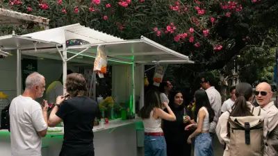 Cuando la calle se vuelve escaparate - Comida Callejera
