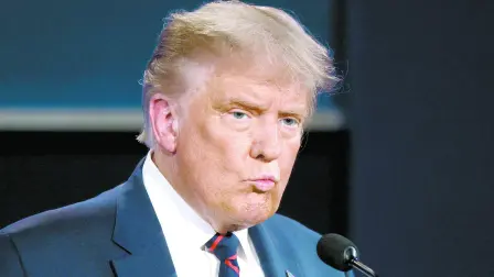 Trump dijo, sin aportar pruebas, que "filtraciones ilegales" de la oficina del fiscal indicaron que será arrestado. No dijo cuáles serían los cargos.