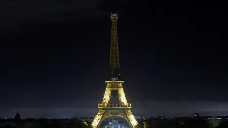 Torre Eiffel  (París, Francia)