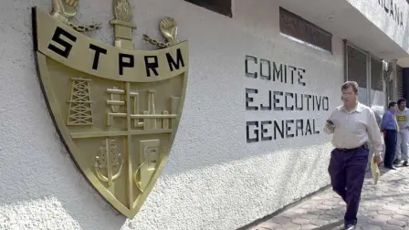 El proceso electoral convocado por el STPRM se realizará el próximo 28 de octubre de 2024, y los resultados se darán a conocer al término de la jornada electoral.

Para más información del tema, visita: https://www.eleconomista.com.mx/empresas/sindicato-petrolero-convoca-elecciones-renovar-secretaria-general-y-comite-ejecutivo-20241007-728980.html

¡Síguenos en nuestras redes sociales para mantenerte informado!

Twitter: https://twitter.com/eleconomista 
Facebook: https://www.facebook.com/ElEconomista.mx
Instagram: https://www.instagram.com/eleconomistamx
LinkedIn: https://www.linkedin.com/company/el-economista/

#ElEconomista #EETV