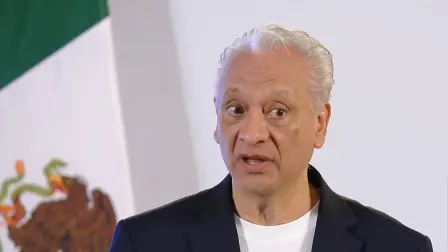 El director general de Pemex, Víctor Rodríguez, afirmó los fallecidos -cuyos cuerpos ya fueron encontrados- no son empleados directos de Pemex sino de contratistas de Estados Unidos.