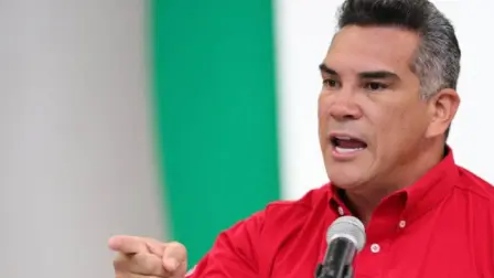 Alejandro Moreno Cárdenas, senador y presidente nacional del PRI, calificó de “montaje grotesco’’ la primera elección judicial de la historia del país.

Para más información del tema, visita: https://www.eleconomista.com.mx/politica/eleccion-judicial-farsa-traiciona-mexico-alito-20250601-761662.html 

¡Síguenos en nuestras redes sociales para mantenerte informado!

Twitter: https://twitter.com/eleconomista 
Facebook: https://www.facebook.com/ElEconomista.mx
Instagram: https://www.instagram.com/eleconomistamx
LinkedIn: https://www.linkedin.com/company/el-economista/

#ElEconomista #EETV #ElecciónJudicial