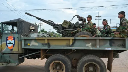 Soldados de Camboya.