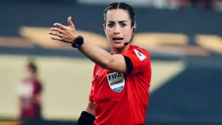 Árbitra Katia Itzel García.