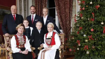 Además de las cuatro violaciones, fue inculpado por maltrato a allegados y por haber grabado imágenes sin consentimiento, explicó en rueda de prensa el fiscal general de Noruega, Sturla Henriksbø.