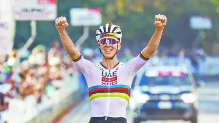 Tadej Pogačar ganó en Tre Valli Varesine. Foto: Reuters