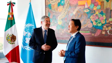 El canciller Juan Ramón de la Fuente y el director general de la FAO, Qu Dongyu.