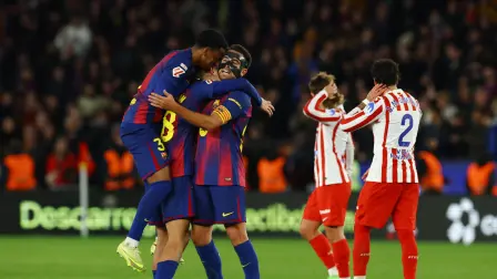 Soccer Football - LaLiga - FC Barcelona v Atletico Madrid - Spotify Camp Nou, Barcelona, Spain - December 2, 2025 FC Barcelona's Eric Garcia, Gerard Martin and Alejandro Balde celebrate after the match REUTERS/Albert Gea