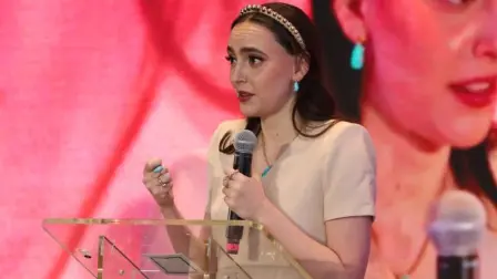 Altagracia Gómez en su participación en el encuentro Nacional de Constructores de la Cámara Mexicana de la Industria de la Construcción