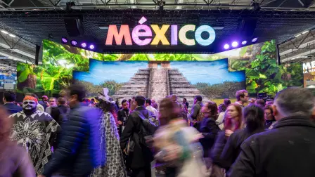 México promueve su oferta turística en el Fitur 2026, en Madrid, España.