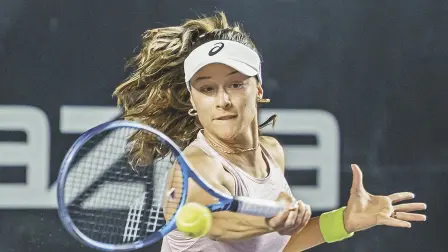 Zeynep Sonmez, tenista